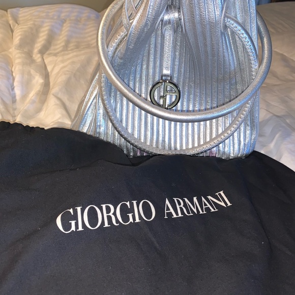 Authentic Giorgio Armani bag! - Picture 4 of 5